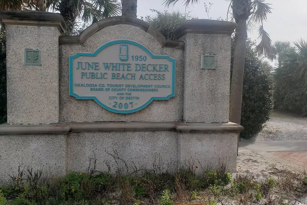 Beautiful 1St Floor Unit Half Mile From Amazing Beach Destin Apartment